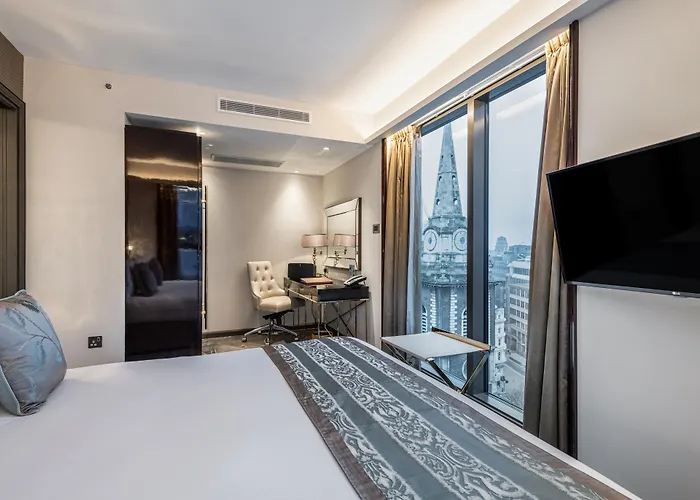 Leonardo Hotel London Aldgate - Formerly Hotel Saint Londra